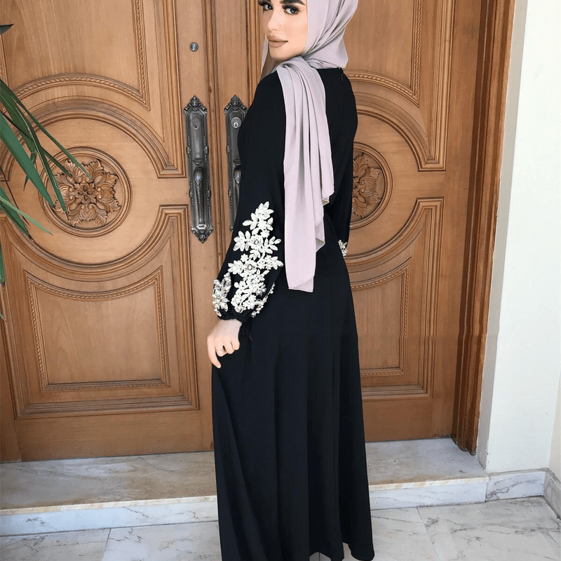 Elegant Middle Eastern Robe Dress elegant-middle-eastern-robe-dress-5963010