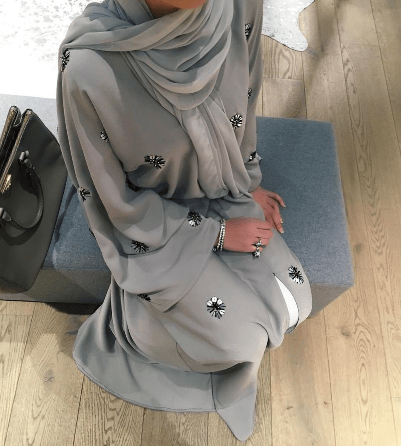Loriya Dubai Embroidered Beads Cardigan - Fabaya UK Loriya Dubai Embroidered Beads Cardigan 1924654665971879936